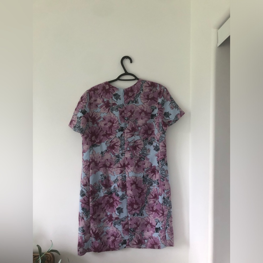 Babaton Patricio Floral Shift Dress | Size 10 - Picture 5 of 5